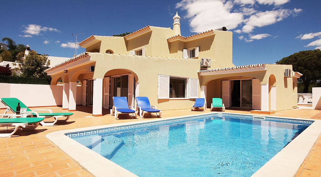 Three bedroom Vale Do Garrao villa