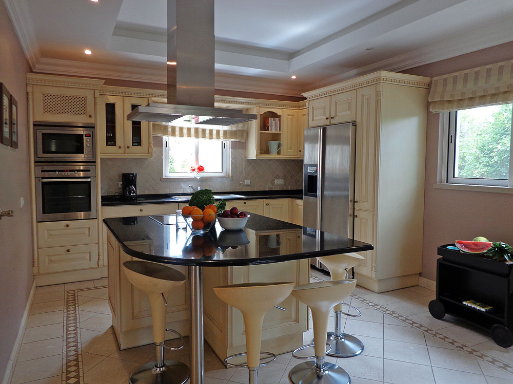 Stunning 4 bedroom villa at Quinta Do Mar