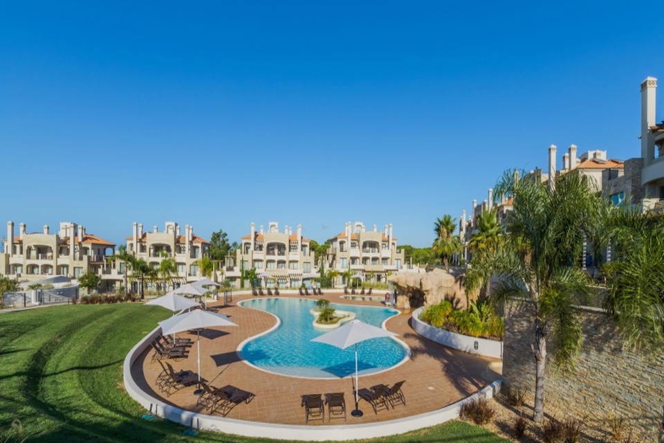 Two bedroom Pine Hills, Vila Sol