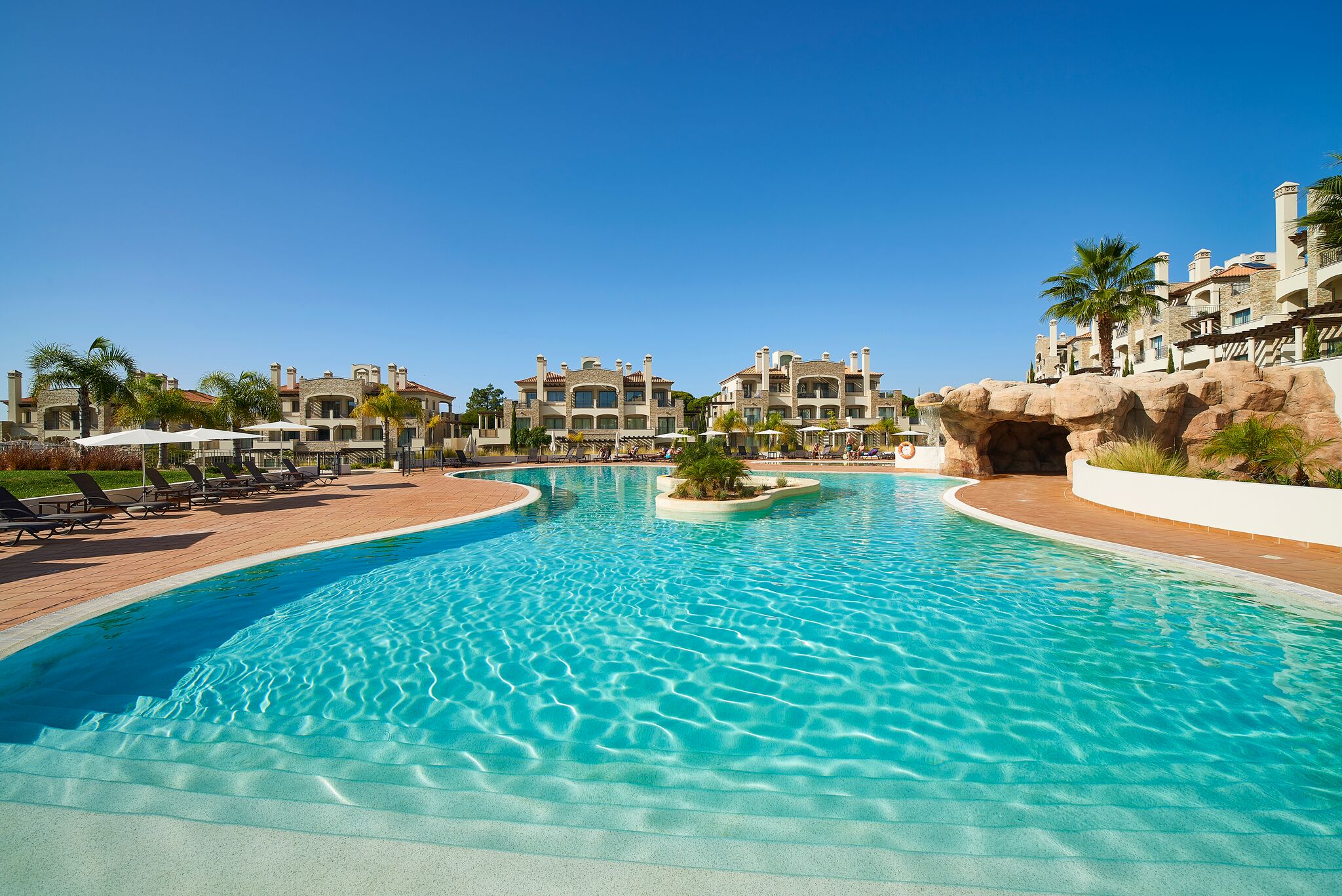 Two bedroom Pine Hills, Vila Sol