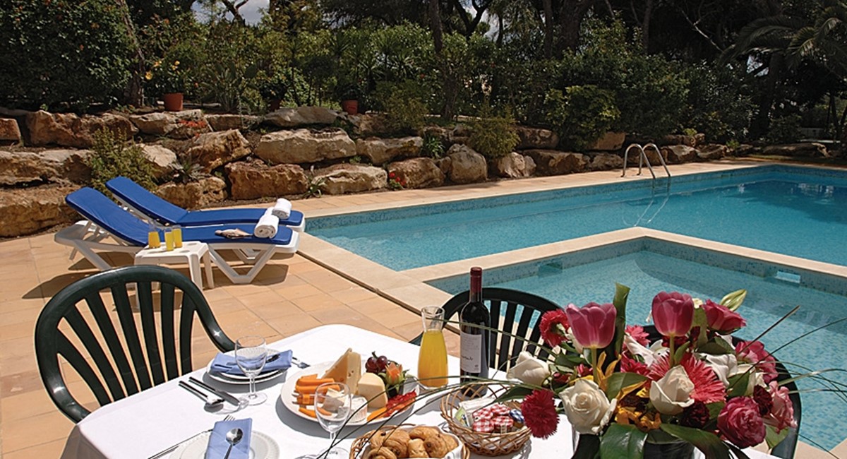 SPC Villa M6 CD0065 Pool Terrace Breakfast