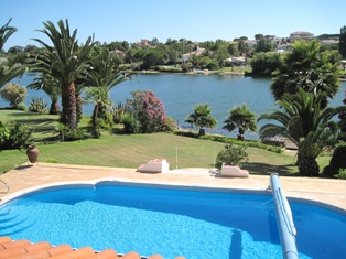 Superb 4 bedroom villa at Lakeside, Quinta Do Lago