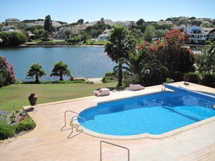 Superb 4 bedroom villa at Lakeside, Quinta Do Lago