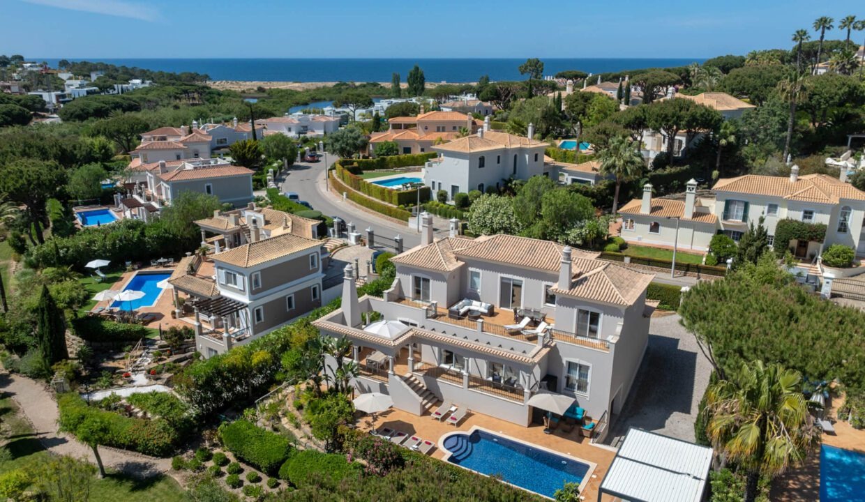 Imgi 53 Villa Joia Dunas Douradas Waratah Properties 51 1240X720