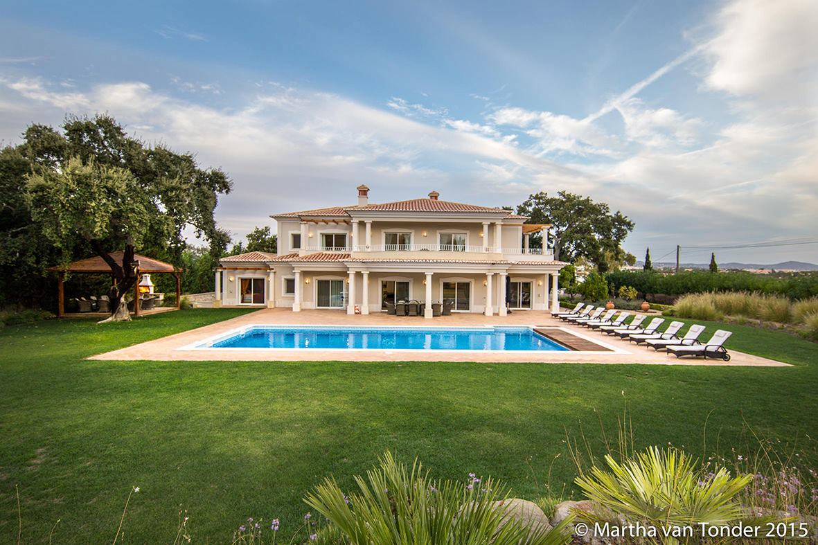 Villas With Games Room